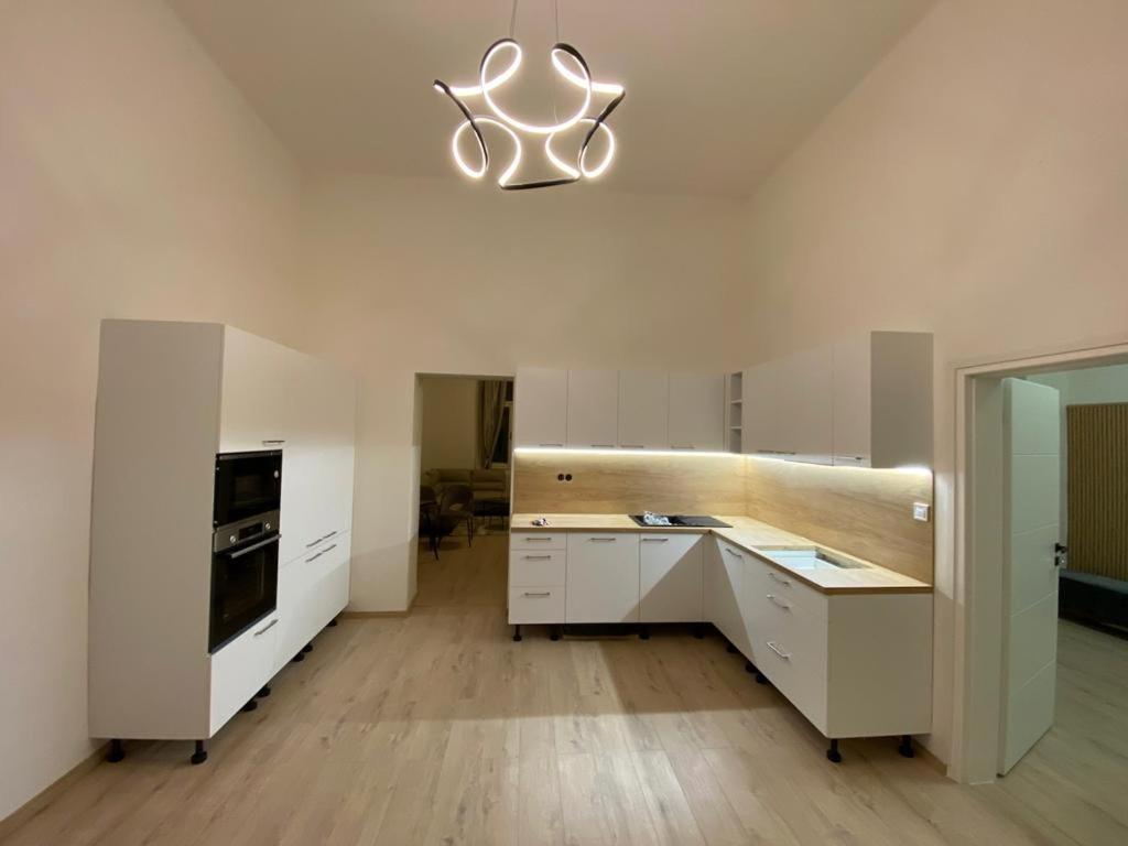 Entrez Apartment 3 - Historical Centre كَشّا المظهر الخارجي الصورة