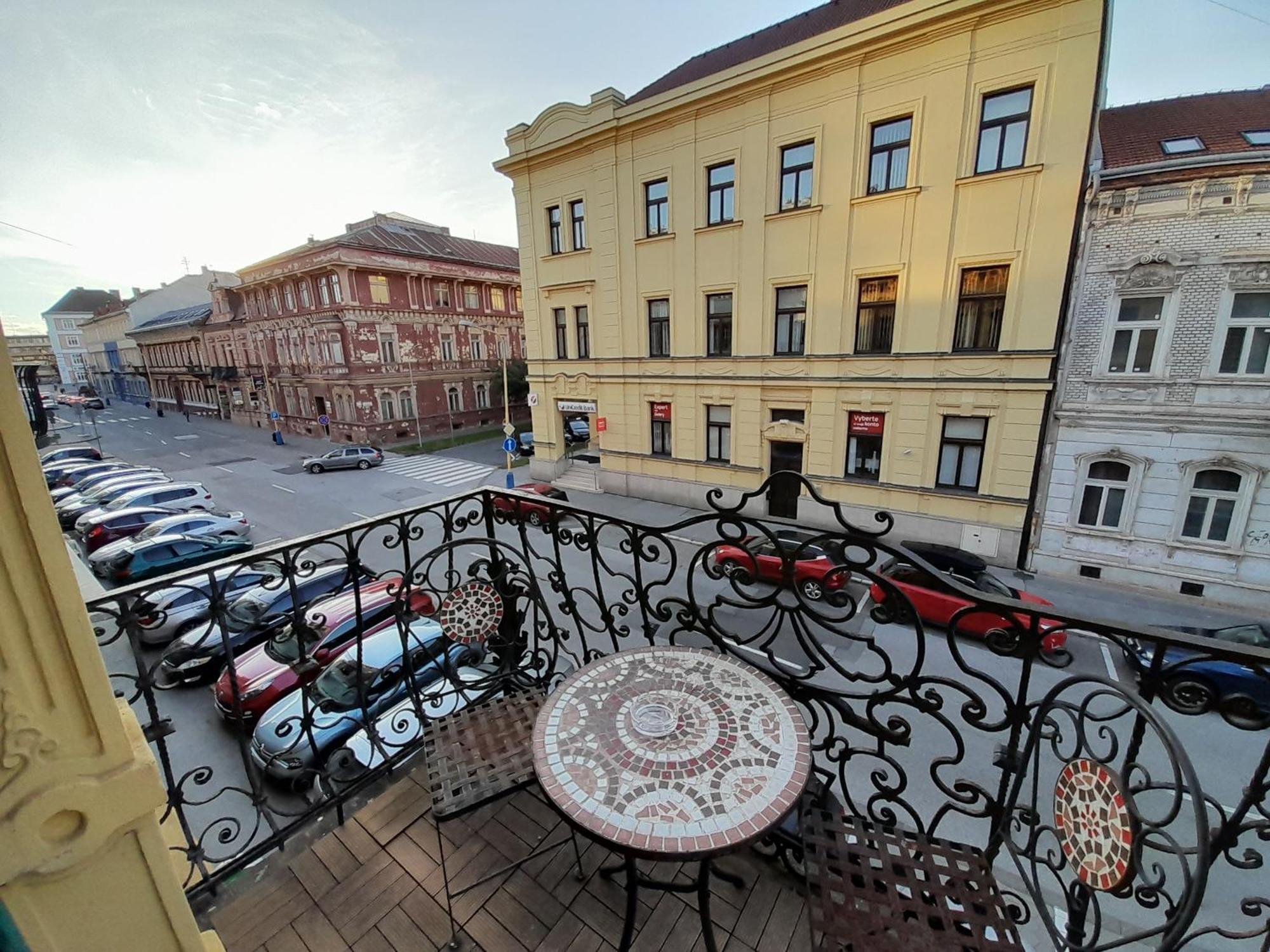 Entrez Apartment 3 - Historical Centre كَشّا الغرفة الصورة