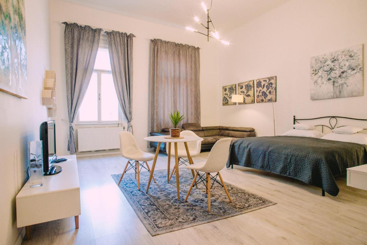 Entrez Apartment 3 - Historical Centre كَشّا المظهر الخارجي الصورة